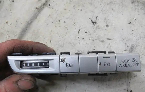 Audi A8 S8 D4 4H Parking (PDC) sensor switch GMAUTO4574097