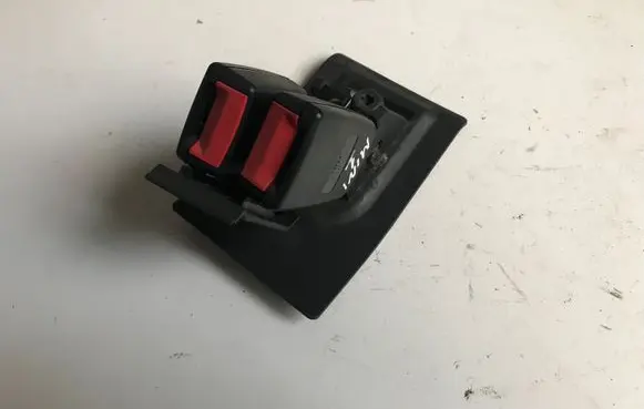 Mini One - Cooper R50 - 53 Rear seatbelt buckle 7055957