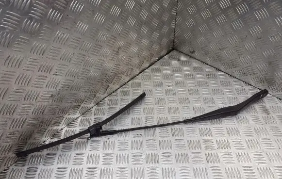 Opel Astra H Front wiper blade arm