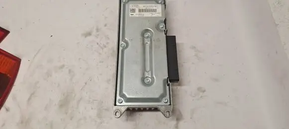 Audi A6 S6 C6 4F Sound amplifier 4F0910223M