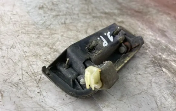 Mitsubishi Pajero Sport I Front door exterior handle Mr313840