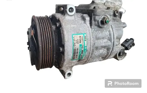 Volkswagen PASSAT B6 Air conditioning (A/C) compressor (pump) 1K0820803S