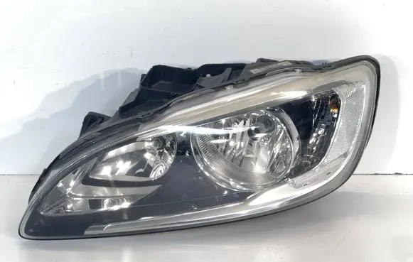Volvo V60 Headlight/headlamp 31420115