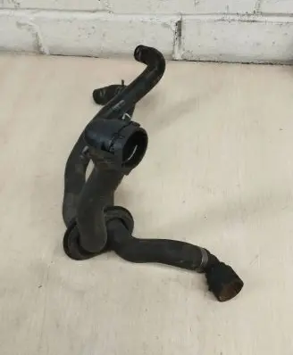 Audi A4 S4 B5 8D Engine coolant pipe/hose 8D0819373N Z0071195