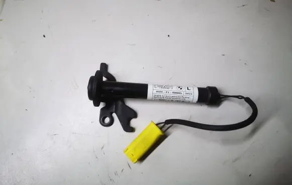 BMW 1 F40 Bonnet Pedestrian Airbag Actuator 000095