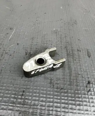KIA Sportage Fuel Injector clamp holder
