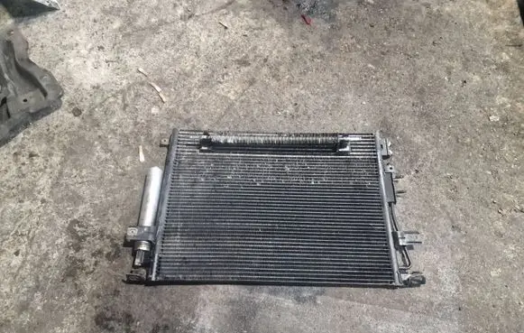 A/C cooling radiator (condenser)