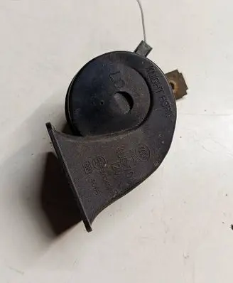 Mazda 6 Horn signal KUG70AT3 KUG70A A046061