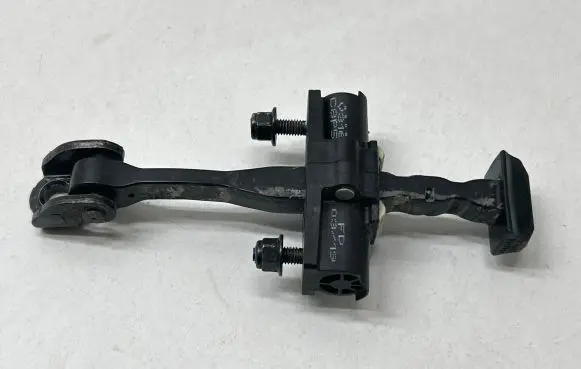 Volvo XC40 Front door check strap stopper 31457262