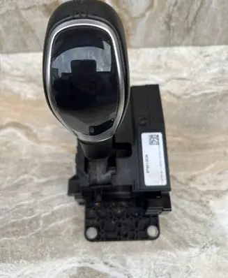 Maserati Ghibli Gear shifter/selector 670013535
