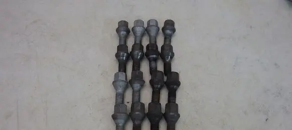 Renault Clio IV Nuts/bolts 
