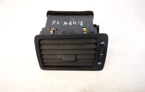 KIA Carens I Dashboard side air vent grill/cover trim 0k2fa6481y 0k2fa-64-81y