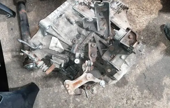 Toyota Corolla Verso E121 Manual 6 speed gearbox 