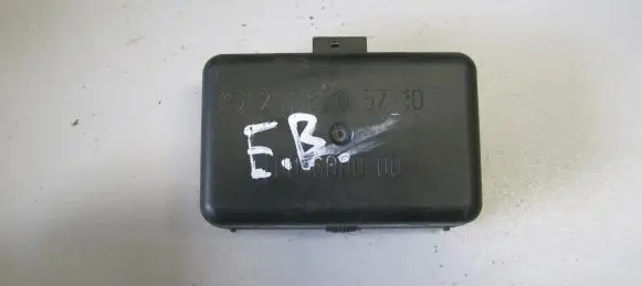 Mercedes-Benz E W210 Rain sensor 2108205710