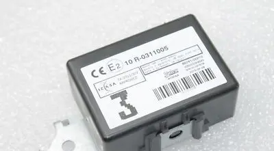 Toyota Avensis T270 Door control unit/module 8974102210
