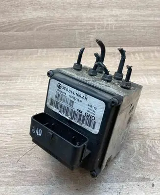 Volkswagen PASSAT B6 ABS Pump 3C0614109AH 16705914