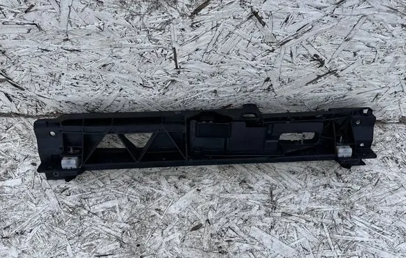 Top upper radiator support slam panel