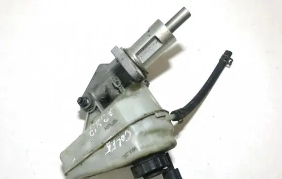 Volkswagen Golf V Master brake cylinder 03350886471 033508-86471