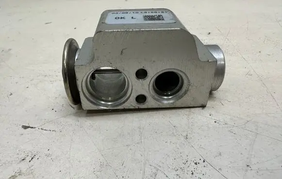 Air conditioning (A/C) expansion valve