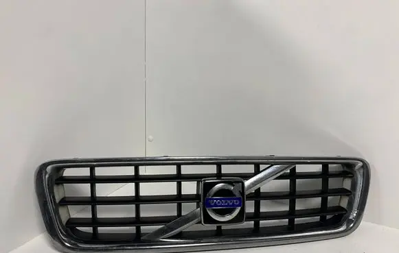 Volvo S60 Front grill 30698617 30698616