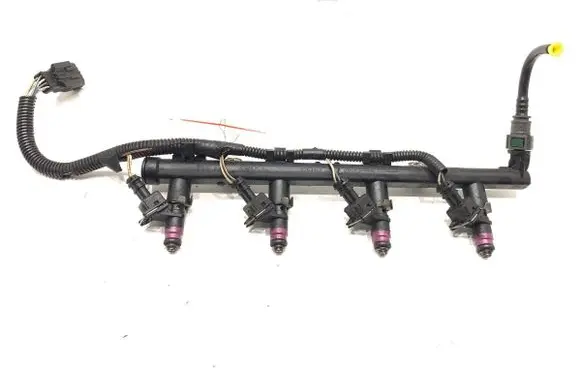Renault Scenic III - Grand scenic III Fuel main line pipe 8200135504