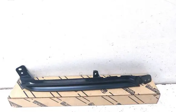 Toyota Hilux VIII Headlight/headlamp mounting bracket 811560KP30