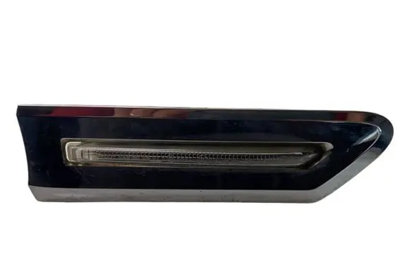 BMW 7 F01 F02 F03 F04 Front fender indicator light 7203372 6750100001 63137203372