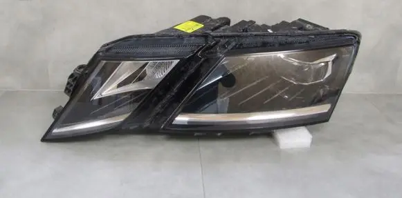 Skoda Octavia Mk3 (5E) Headlight/headlamp 5E1941017E