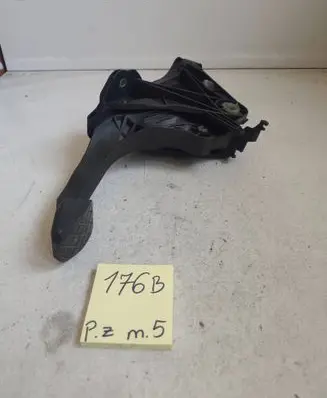 Volkswagen PASSAT B6 Clutch pedal 5Q2721059GS