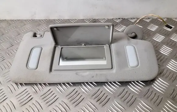 Opel Mokka Sun visor