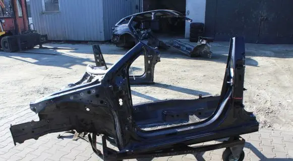 Skoda Octavia Mk4 Front piece kit 5783317