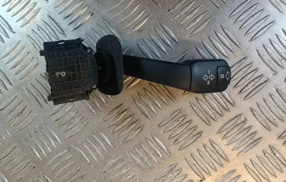 BMW 7 E38 Indicator stalk SAEQB92