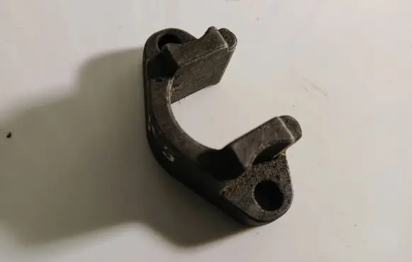 BMW X5 E53 Fuel Injector clamp holder