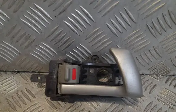 Hyundai Santa Fe Front door interior handle 82623CM000