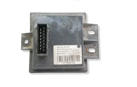 Peugeot 607 Combustion control unit/module 9641004580