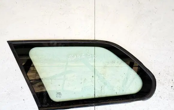 Rear side window