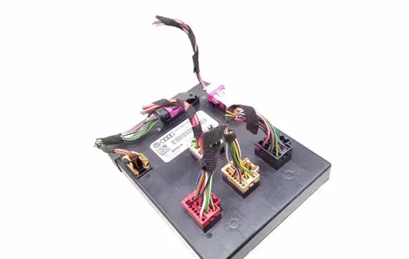 Audi A4 S4 B8 8K Comfort/convenience module 8K0907063D F005V00749