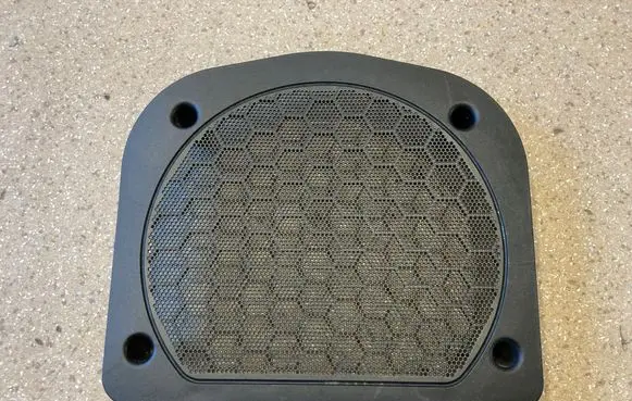 BMW X5 G05 Subwoofer grill/trim 2622511