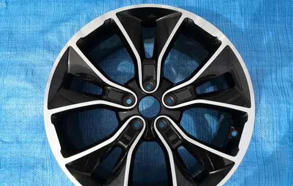 Hyundai i30 R19 alloy rim 