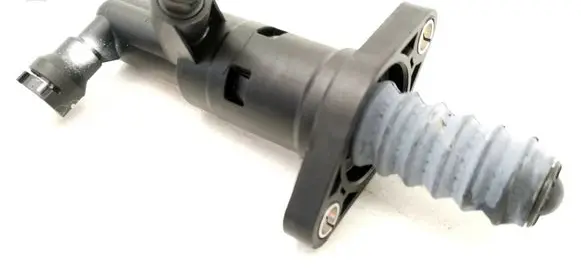 Clutch slave cylinder