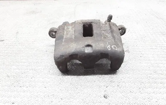 Jeep Grand Cherokee (WJ) Front brake caliper