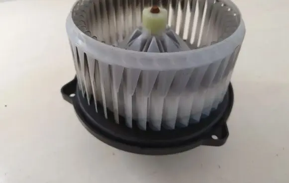Subaru Outback Heater fan/blower 2727005290