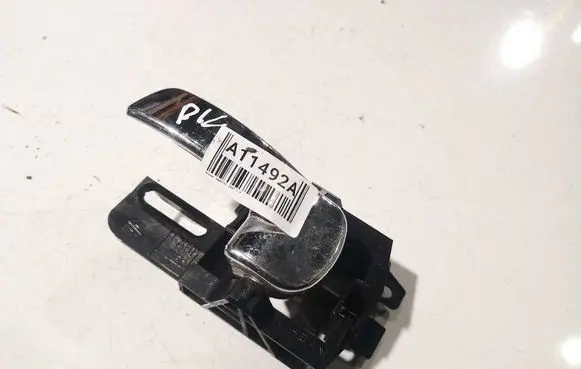 Nissan Qashqai Front door interior handle 80671JD08449