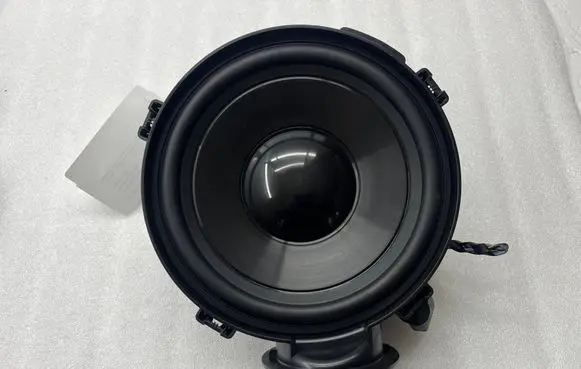 Audi A3 8Y Subwoofer speaker 8Y0035382A