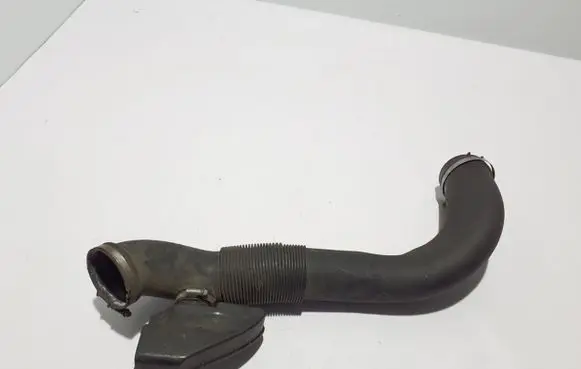 Volvo XC90 Air intake duct part 30680294
