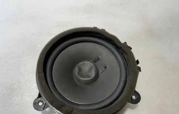 Volvo XC60 Front door speaker 30657445