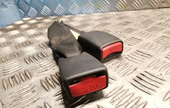 Chrysler 300 - 300C Rear seatbelt buckle 0UW801DVAC