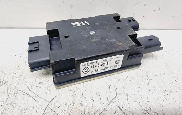 Nissan Qashqai Fuel injection pump control unit/module 169108688R 1700100Q0B