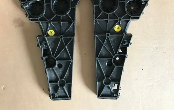 Audi A7 S7 4K8 Bumper support mounting bracket corner 4K8807454