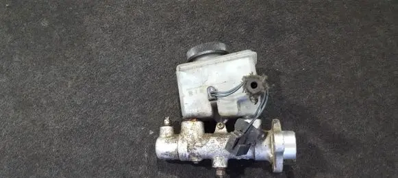 Mazda 323 Master brake cylinder
